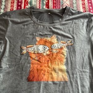 Tabby cat top